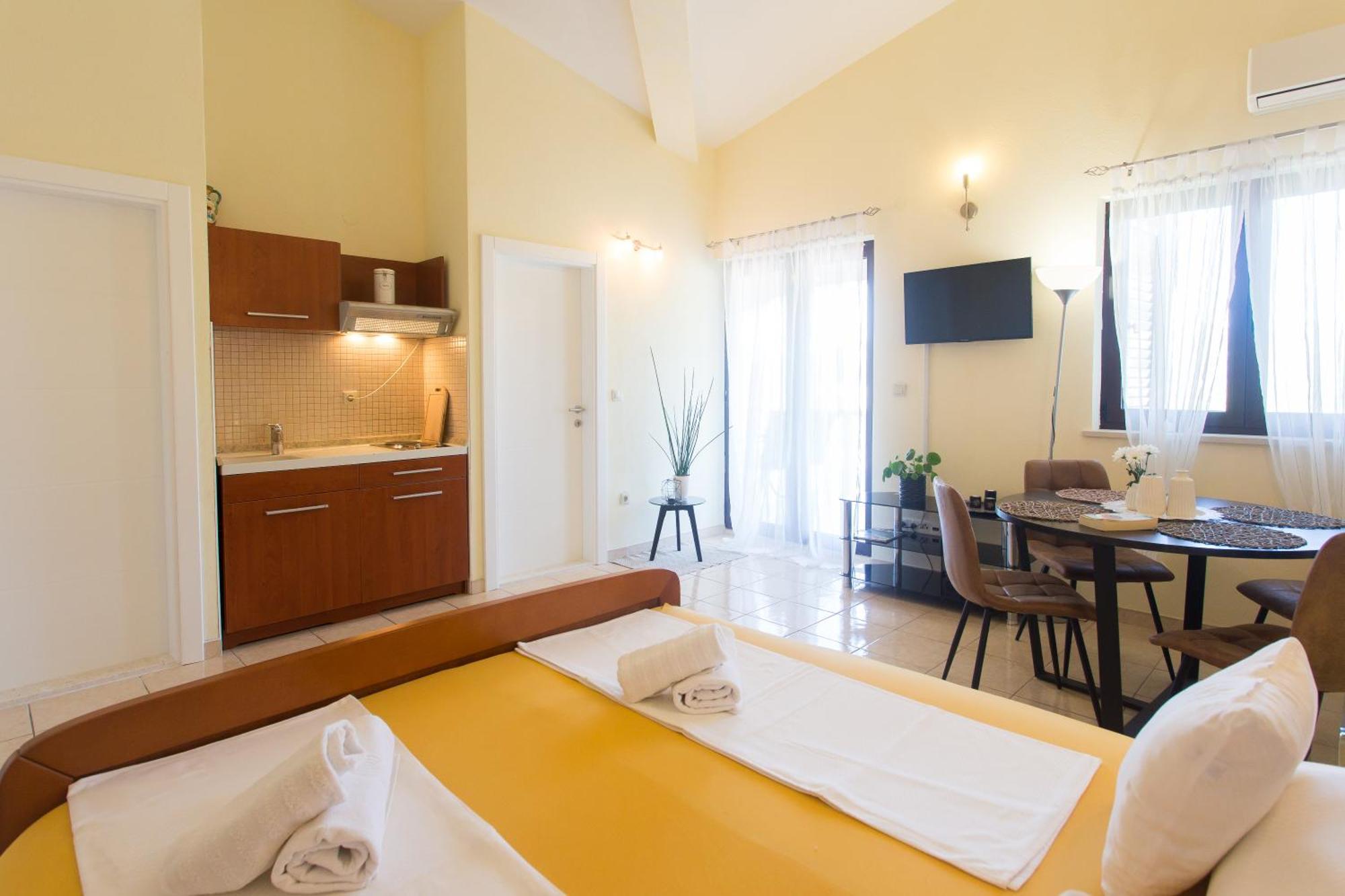 Apartmani Stanic セゲット・ヴラニツァ 部屋 写真