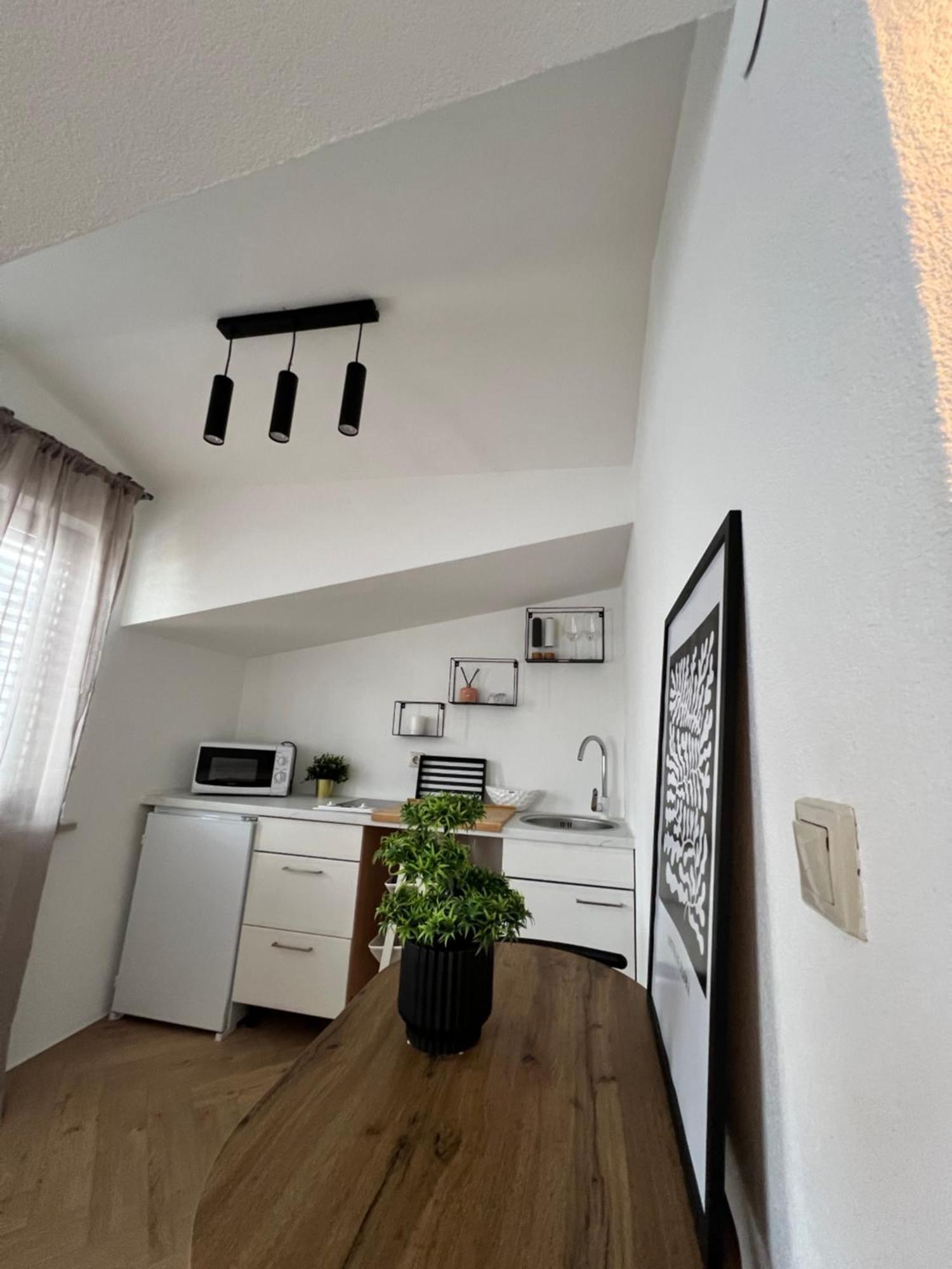 Apartmani Stanic セゲット・ヴラニツァ エクステリア 写真